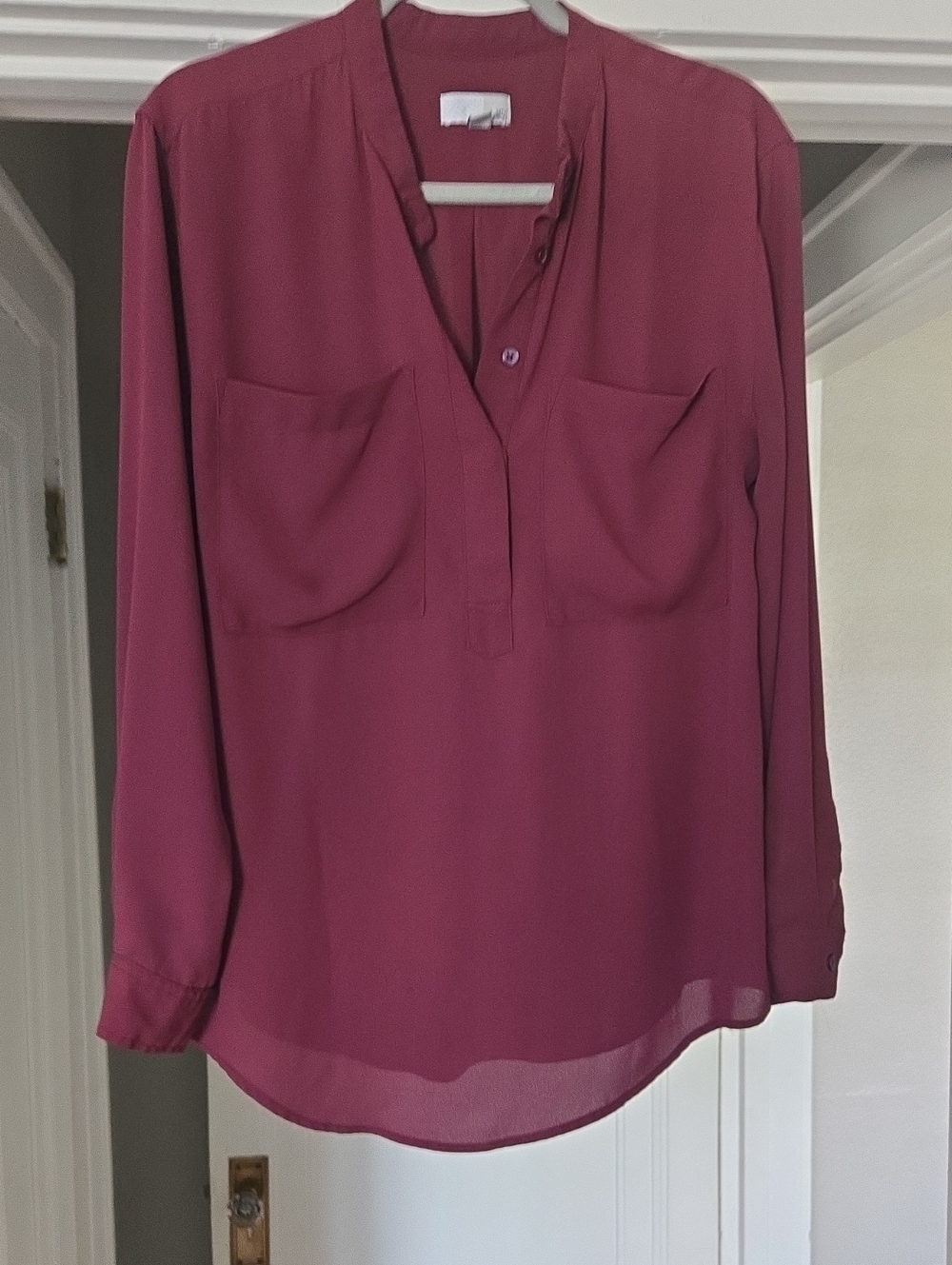 14th & Union Long-Sleeve V-Neck Blouse in Berry